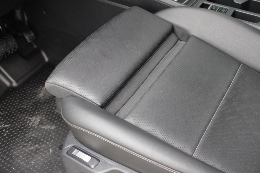 Ford Transit Connect 2.0 EcoBlue L2 Limited 122pk | Adaptieve Cruise | Stoelverwarming | Trekhaak |