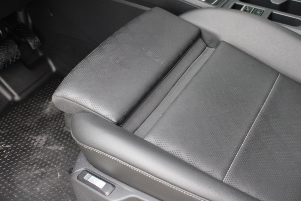 Ford Transit Connect 2.0 EcoBlue L2 Limited 122pk | Adaptieve Cruise | Stoelverwarming | Trekhaak |