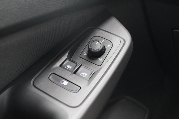 Ford Transit Connect 2.0 EcoBlue L2 Limited 122pk | Adaptieve Cruise | Stoelverwarming | Trekhaak |