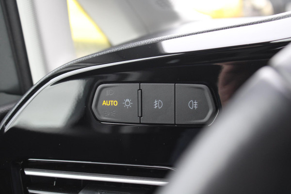 Ford Transit Connect 2.0 EcoBlue L2 Limited 122pk | Adaptieve Cruise | Stoelverwarming | Trekhaak |