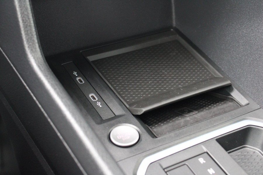 Ford Transit Connect 2.0 EcoBlue L2 Limited 122pk | Adaptieve Cruise | Stoelverwarming | Trekhaak |