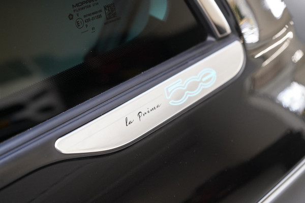 Fiat 500 La Prima 42 kWh | SoH 97% | Schuif/kanteldak | Navigatie | Leder | Apple Carplay