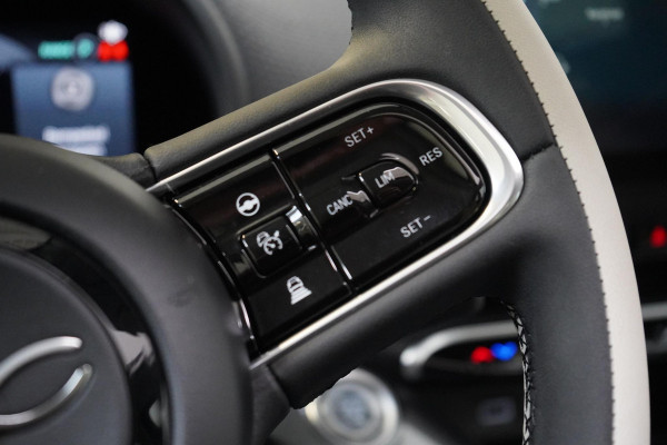 Fiat 500 La Prima 42 kWh | SoH 97% | Schuif/kanteldak | Navigatie | Leder | Apple Carplay