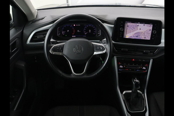 Volkswagen T-Roc 1.5 TSI Life Business | Stoelverwarming | Camera | Virtual Cockpit | Carplay | Full LED | Adaptive cruise | Navigatie | Park Assist | Climate control | DAB | Bluetooth