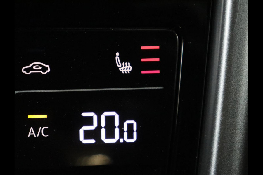 Volkswagen T-Roc 1.5 TSI Life Business | Stoelverwarming | Camera | Virtual Cockpit | Carplay | Full LED | Adaptive cruise | Navigatie | Park Assist | Climate control | DAB | Bluetooth