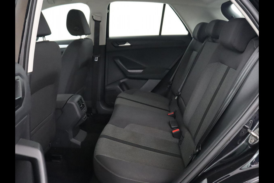 Volkswagen T-Roc 1.5 TSI Life Business | Stoelverwarming | Camera | Virtual Cockpit | Carplay | Full LED | Adaptive cruise | Navigatie | Park Assist | Climate control | DAB | Bluetooth
