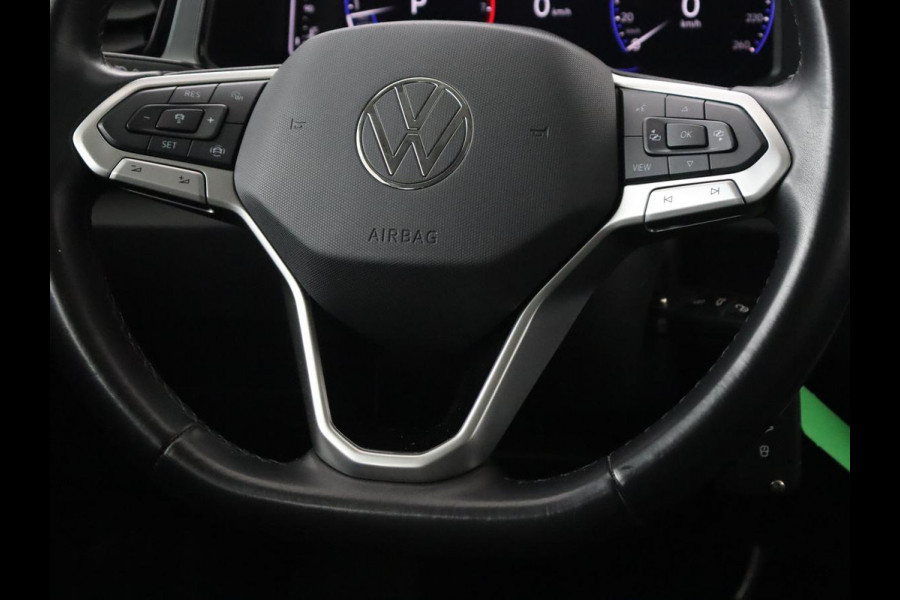 Volkswagen T-Roc 1.5 TSI Life Business | Stoelverwarming | Camera | Virtual Cockpit | Carplay | Full LED | Adaptive cruise | Navigatie | Park Assist | Climate control | DAB | Bluetooth
