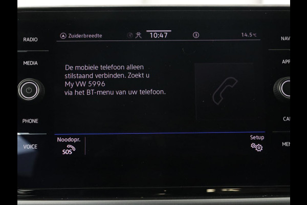 Volkswagen T-Roc 1.5 TSI Life Business | Stoelverwarming | Camera | Virtual Cockpit | Carplay | Full LED | Adaptive cruise | Navigatie | Park Assist | Climate control | DAB | Bluetooth