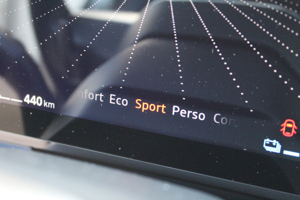 Renault Espace E-Tech full hybrid 200 techno 7p. | Trekhaak | Adaptieve Cruise | BLIS | 360 Camera | Google