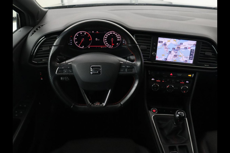 Seat Leon 1.5 TSI FR Ultimate Edition | Stoelverwarming | Carplay | Beats Pack | Adaptive cruise | Sfeerverlichting | Navigatie | Keyless | Virtual Cockpit | Climate control | Sportstoelen