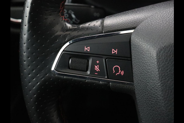 Seat Leon 1.5 TSI FR Ultimate Edition | Stoelverwarming | Carplay | Beats Pack | Adaptive cruise | Sfeerverlichting | Navigatie | Keyless | Virtual Cockpit | Climate control | Sportstoelen