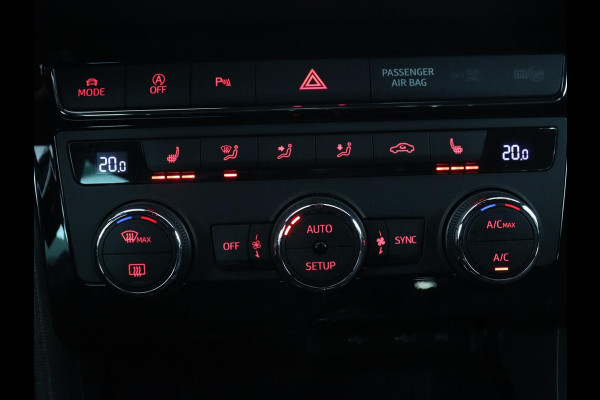 Seat Leon 1.5 TSI FR Ultimate Edition | Stoelverwarming | Carplay | Beats Pack | Adaptive cruise | Sfeerverlichting | Navigatie | Keyless | Virtual Cockpit | Climate control | Sportstoelen