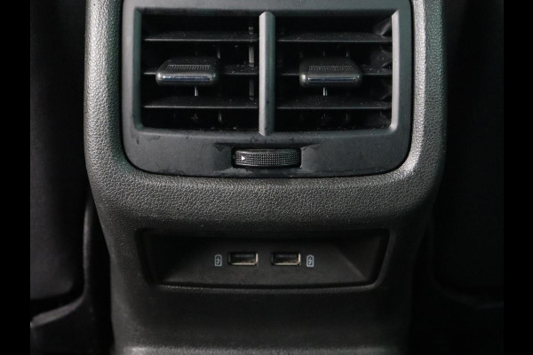 Seat Leon 1.5 TSI FR Ultimate Edition | Stoelverwarming | Carplay | Beats Pack | Adaptive cruise | Sfeerverlichting | Navigatie | Keyless | Virtual Cockpit | Climate control | Sportstoelen