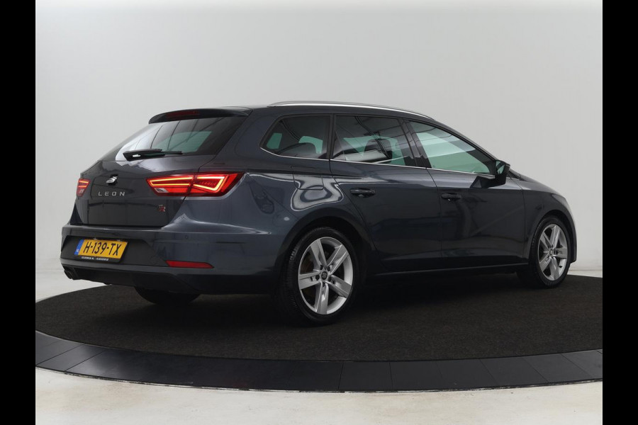 Seat Leon 1.5 TSI FR Ultimate Edition | Stoelverwarming | Carplay | Beats Pack | Adaptive cruise | Sfeerverlichting | Navigatie | Keyless | Virtual Cockpit | Climate control | Sportstoelen
