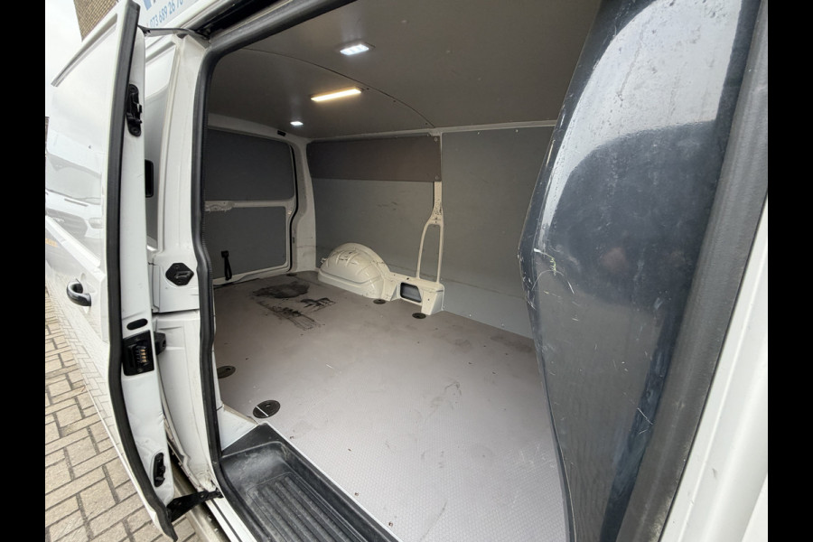 Volkswagen Transporter 2.0 TDI 110PK Euro 6 L2H1 Cruise control/CarPlay/ camera