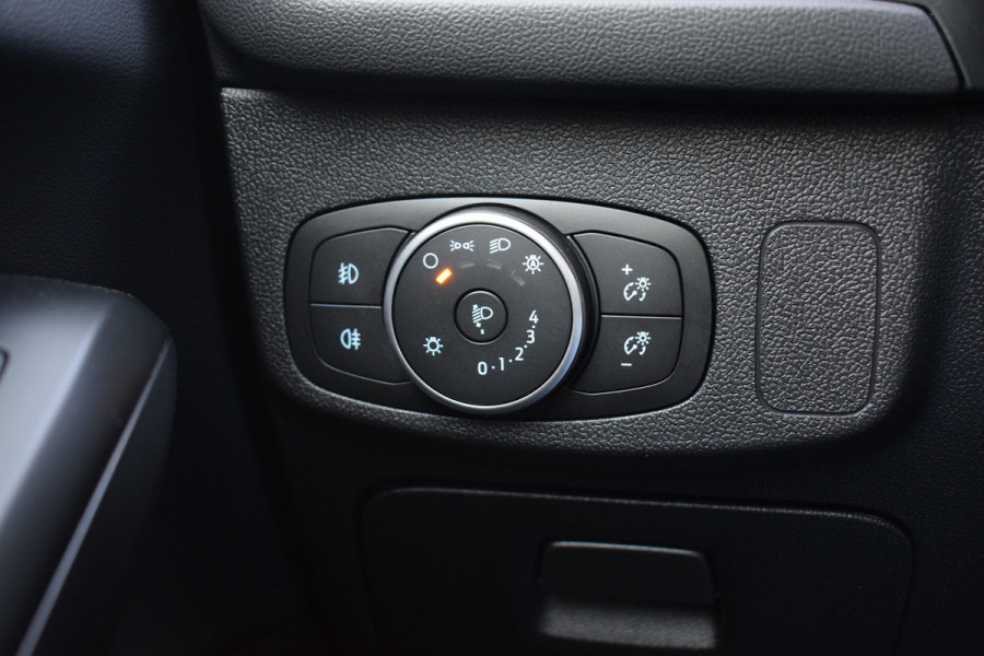 Ford FOCUS Wagon 1.5 EcoBoost ST Line Business | Apple CarPlay | Airco | Sportstoelen | Cruise