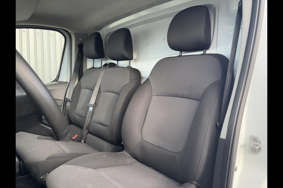 Renault Trafic 2.0 dCi 110 T30 L2H1*A/C*CRUISE*NAVI*HAAK*3PERS*