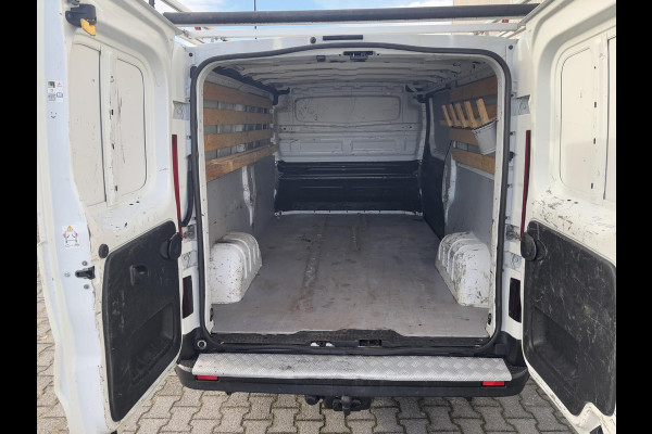 Renault Trafic 2.0 dCi 110 T30 L2H1*A/C*CRUISE*NAVI*HAAK*3PERS*