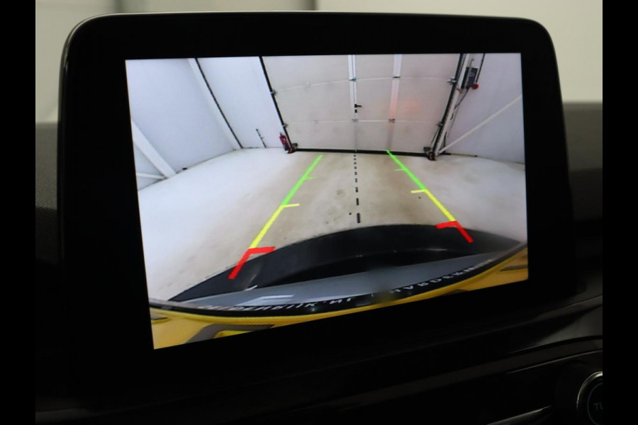 Ford Kuga 2.5 PHEV ST-Line | Panoramadak | Stoelverwarming | Camera | Carplay | Digital Cockpit | Navigatie | Keyless | DAB | Achterbankverwarming | Getint glas | Plug In