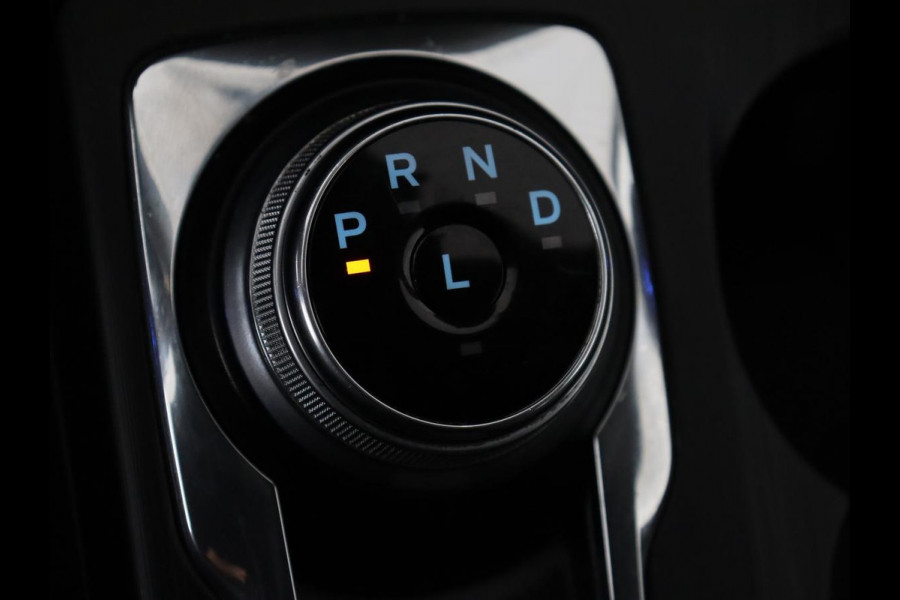 Ford Kuga 2.5 PHEV ST-Line | Panoramadak | Stoelverwarming | Camera | Carplay | Digital Cockpit | Navigatie | Keyless | DAB | Achterbankverwarming | Getint glas | Plug In