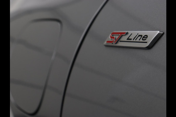 Ford Kuga 2.5 PHEV ST-Line | Panoramadak | Stoelverwarming | Camera | Carplay | Digital Cockpit | Navigatie | Keyless | DAB | Achterbankverwarming | Getint glas | Plug In