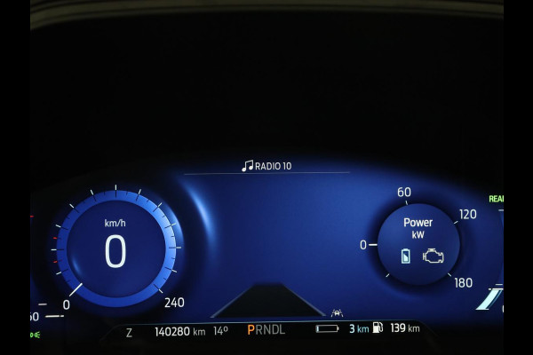 Ford Kuga 2.5 PHEV ST-Line | Panoramadak | Stoelverwarming | Camera | Carplay | Digital Cockpit | Navigatie | Keyless | DAB | Achterbankverwarming | Getint glas | Plug In