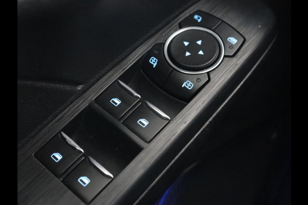 Ford Kuga 2.5 PHEV ST-Line | Panoramadak | Stoelverwarming | Camera | Carplay | Digital Cockpit | Navigatie | Keyless | DAB | Achterbankverwarming | Getint glas | Plug In