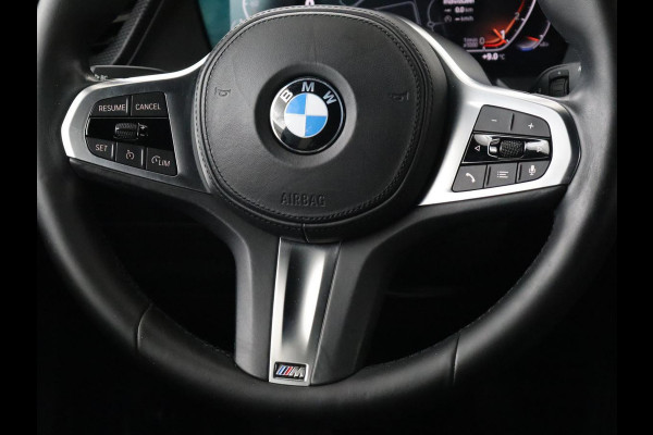 BMW 1-serie 118i Executive | Sport Line | Camera | Carplay | Sportstoelen | Live Cockpit | Navigatie | Full LED | Climate control | Sfeerverlichting | Cruise control | Park Assist | Bluetooth | Getint glas