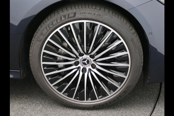 Mercedes-Benz E-Klasse 300 e Sport Edition Trekhaak | Panorama Schuif-Kanteldak | 360° camera | AMG Line | MBUX Superscreen | Premium pakket. Inclusief 24 maanden MB Certified garantie voor Europa.