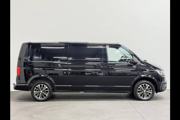 Volkswagen Transporter 2.0 150PK L2H1 Highline Automaat Airco  Navi Parkeersensoren Camera Trekhaak Carplay