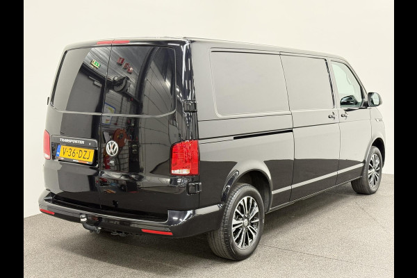 Volkswagen Transporter 2.0 150PK L2H1 Highline Automaat Airco  Navi Parkeersensoren Camera Trekhaak Carplay