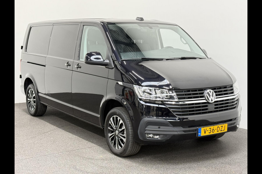 Volkswagen Transporter 2.0 150PK L2H1 Highline Automaat Airco  Navi Parkeersensoren Camera Trekhaak Carplay