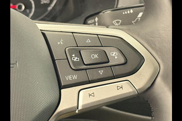 Volkswagen Transporter 2.0 150PK L2H1 Highline Automaat Airco  Navi Parkeersensoren Camera Trekhaak Carplay