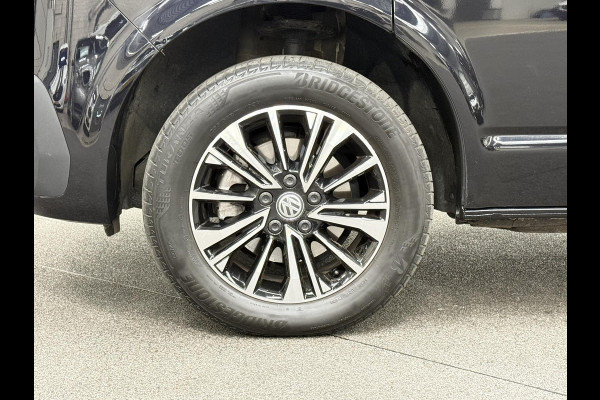 Volkswagen Transporter 2.0 150PK L2H1 Highline Automaat Airco  Navi Parkeersensoren Camera Trekhaak Carplay