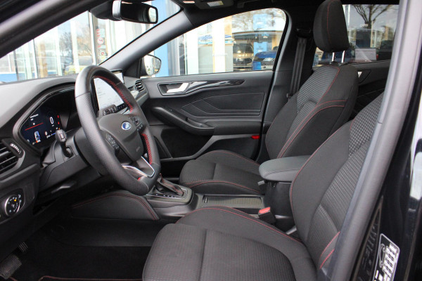 Ford FOCUS Wagon 1.0 EcoBoost Hybrid ST Line X 155pk | Trekhaak afneembaar | Panoramadak | Bang&Olufsen | Adaptive cruise control | Winter Pack | All season banden | Camera