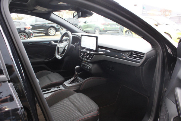 Ford FOCUS Wagon 1.0 EcoBoost Hybrid ST Line X 155pk | Trekhaak afneembaar | Panoramadak | Bang&Olufsen | Adaptive cruise control | Winter Pack | All season banden | Camera