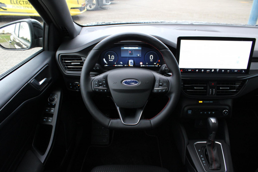 Ford FOCUS Wagon 1.0 EcoBoost Hybrid ST Line X 155pk | Trekhaak afneembaar | Panoramadak | Bang&Olufsen | Adaptive cruise control | Winter Pack | All season banden | Camera