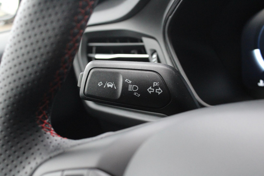 Ford FOCUS Wagon 1.0 EcoBoost Hybrid ST Line X 155pk | Trekhaak afneembaar | Panoramadak | Bang&Olufsen | Adaptive cruise control | Winter Pack | All season banden | Camera