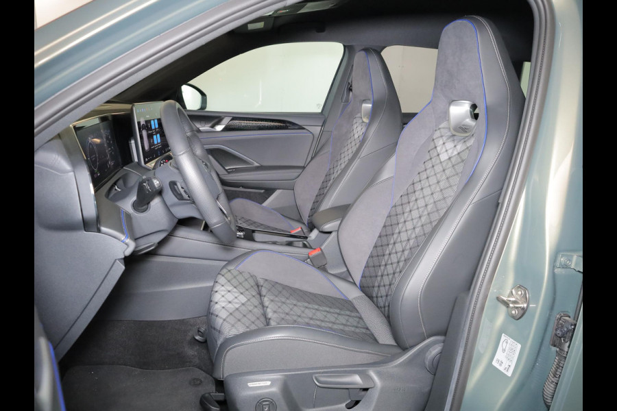 Volkswagen Tiguan 1.5 eHybrid R-Line Edition 204 pk Automaat (DSG) | Verlengde garantie | Navigatie | Parkeersensoren (Park assist) | Rondomzicht camera | Stoelverwarming v/a | Black Style pakket | R-Line |