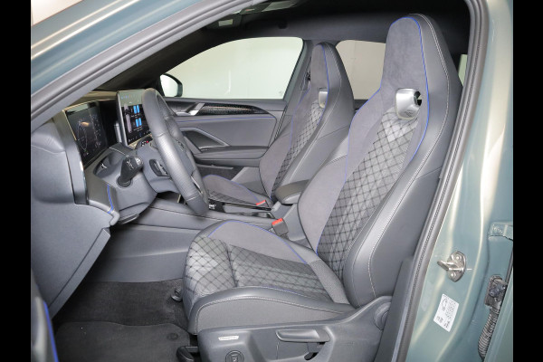 Volkswagen Tiguan 1.5 eHybrid R-Line Edition 204 pk Automaat (DSG) | Verlengde garantie | Navigatie | Parkeersensoren (Park assist) | Rondomzicht camera | Stoelverwarming v/a | Black Style pakket | R-Line |