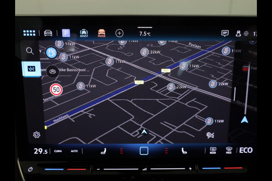 Volkswagen Tiguan 1.5 eHybrid R-Line Edition 204 pk Automaat (DSG) | Verlengde garantie | Navigatie | Parkeersensoren (Park assist) | Rondomzicht camera | Stoelverwarming v/a | Black Style pakket | R-Line |