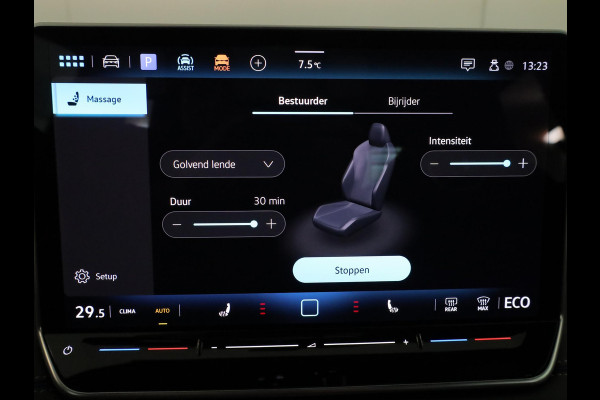 Volkswagen Tiguan 1.5 eHybrid R-Line Edition 204 pk Automaat (DSG) | Verlengde garantie | Navigatie | Parkeersensoren (Park assist) | Rondomzicht camera | Stoelverwarming v/a | Black Style pakket | R-Line |