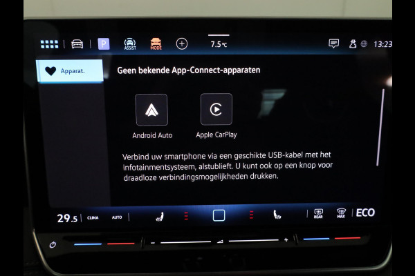 Volkswagen Tiguan 1.5 eHybrid R-Line Edition 204 pk Automaat (DSG) | Verlengde garantie | Navigatie | Parkeersensoren (Park assist) | Rondomzicht camera | Stoelverwarming v/a | Black Style pakket | R-Line |