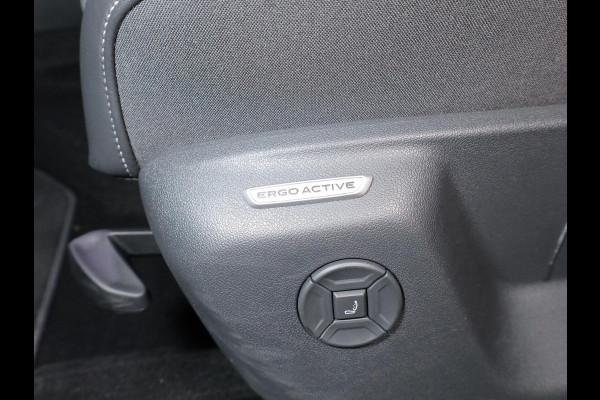 Volkswagen Tiguan 1.5 eHybrid R-Line Edition 204 pk Automaat (DSG) | Verlengde garantie | Navigatie | Parkeersensoren (Park assist) | Rondomzicht camera | Stoelverwarming v/a | Black Style pakket | R-Line |