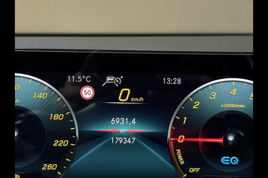 Mercedes-Benz CLA-Klasse Shooting Brake 250 e AMG | Pano | Sfeerverlichting | Burmester | 360 Camera | Adaptive cruise | Elektr. stoelen + memory | Stoelverwarming | Full LED