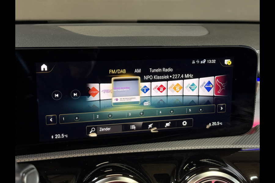 Mercedes-Benz CLA-Klasse Shooting Brake 250 e AMG | Pano | Sfeerverlichting | Burmester | 360 Camera | Adaptive cruise | Elektr. stoelen + memory | Stoelverwarming | Full LED