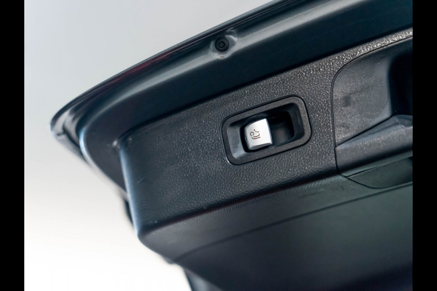 Mercedes-Benz GLC GLC 220 d 4MATIC | Pano | COMAND | Distronic