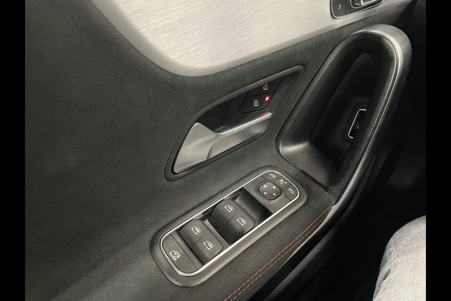 Mercedes-Benz CLA-Klasse Shooting Brake 250 e Business Solution AMG Limited Panoramadak Navigatie Apple Carplay/Android Auto Camera Parkeersensoren Elektrische achterklep Elektrische stoelen en verwarmd Virtual Cockpit Climate Control