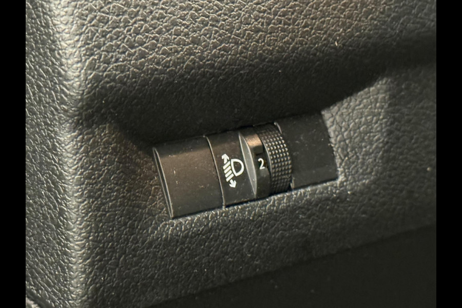 Peugeot Expert 2.0 Automaat Dubbele cabine Navigatie Parkeersensoren Clima Control  Trekhaak