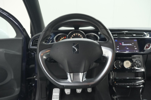 DS DS 3 PureTech 110 So Chic | Camera | Navigatie | Parkeersensoren | Climate Control